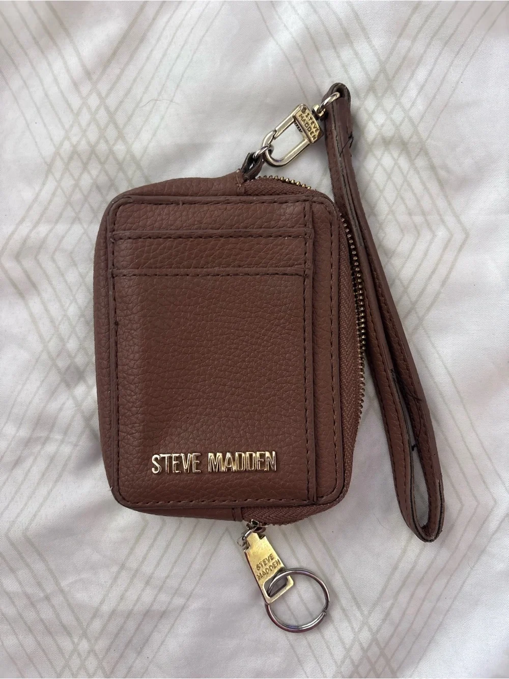 Steve Madden Brown Leather Wristlet Card Case with Key Ring